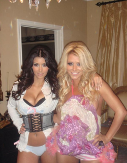 Kim Kardashian West Fashion Style