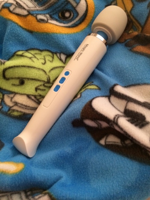 Omg!!! I got a new toy today and let me just say, this is my all time favorite toy in the history of