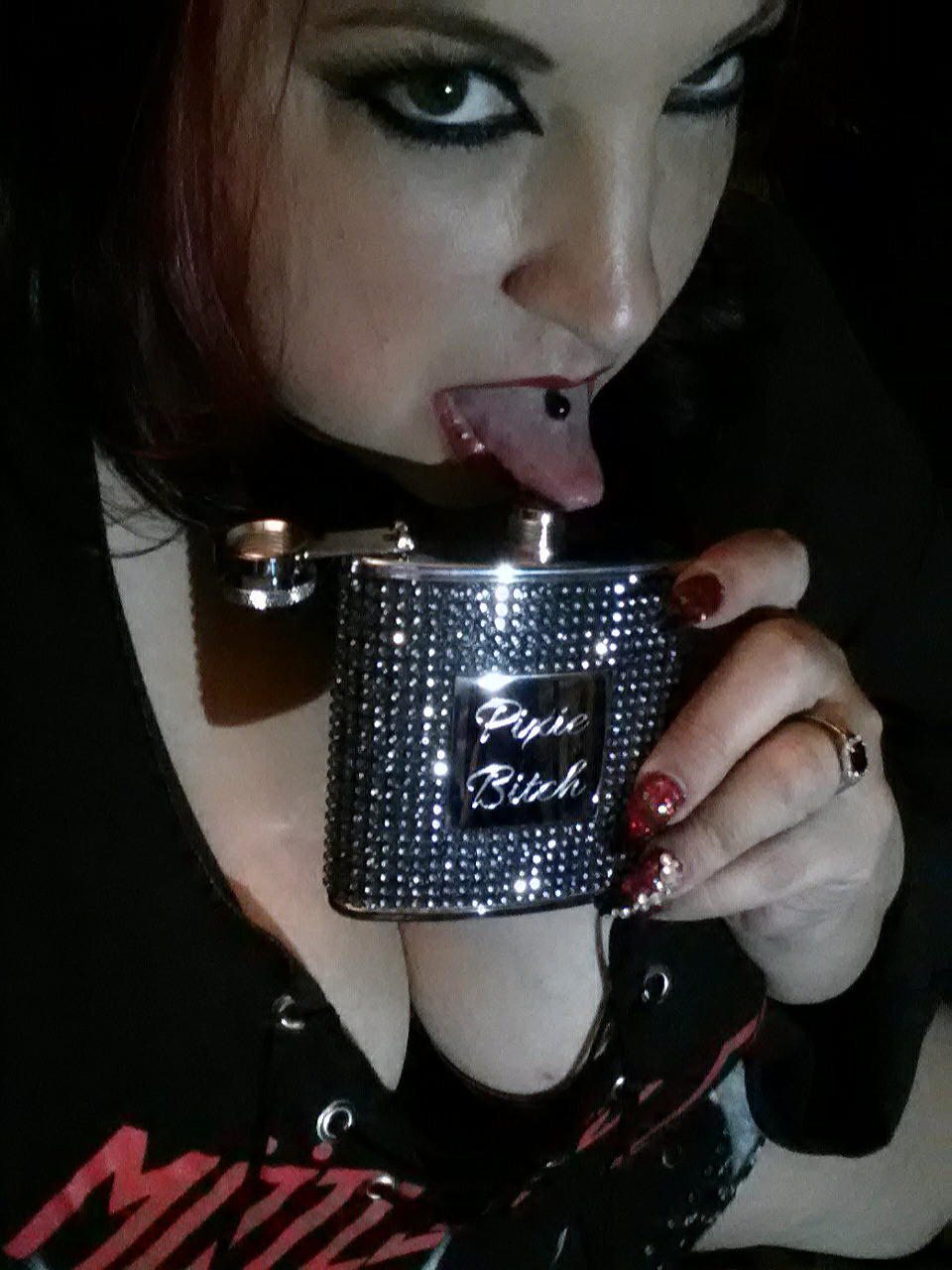 pixie-bitch75:  Here’s to hoping your Thirsty Thursday rocked as hard as mine.
