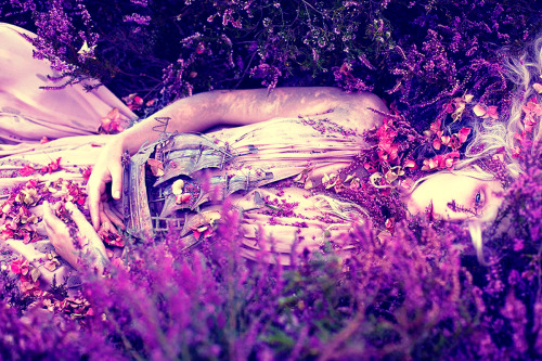 astroalive:  The Signs as Nymphs: Leo - Anthousai, nymphs of flowers These playful nymphs play in the forests, fields and gardens, flirting with unwitting humans and decorating themselves with flowers and plants. They smell like lilies and jasmine so