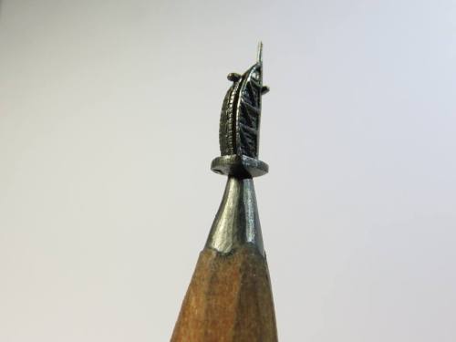 archatlas:    Chien Chu LeeIˊm from Taiwan. I ’ve been doing pencil carving since Oct 2010. I want to share my stunning works with you these wonderful pencil art.Images and text via + via