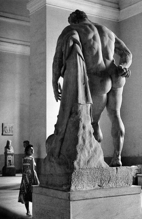 semioticapocalypse: Herbert List. Napoli. 1961  [::SemAp Twitter || SemAp::] 