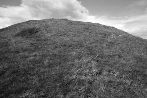 Gib Hill Barrow, Derbyshire, 30.4.16. The monument is distinctive in that the initial Neolithic oval