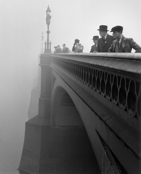 inneroptics:Wolfgang Suschitzky- Waterloo Bridge, London