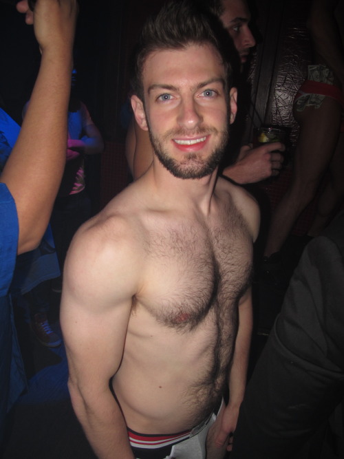 paulslabyrinth: My thirst is always real when it comes to Mr. bravodelta9. UNF!