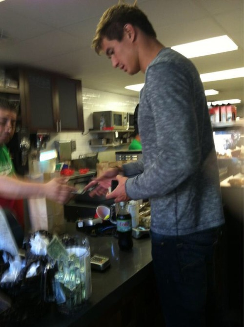 michaelsgothgf:Boyfriend!nathan af