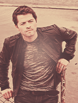alexzpaintings:  1-9/20 photos of Misha Collins for anon 