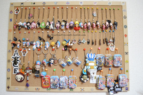 One Piece  Keychains~ i need another board xD