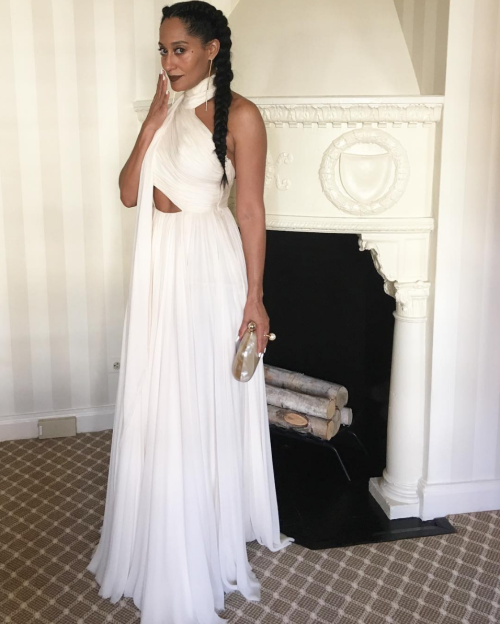 pettyyspice:  seekingbunny:  truuqueen:  Tracee Ellis Ross White House State Dinner 5.13.2016  Yessss baeeeeee   omg