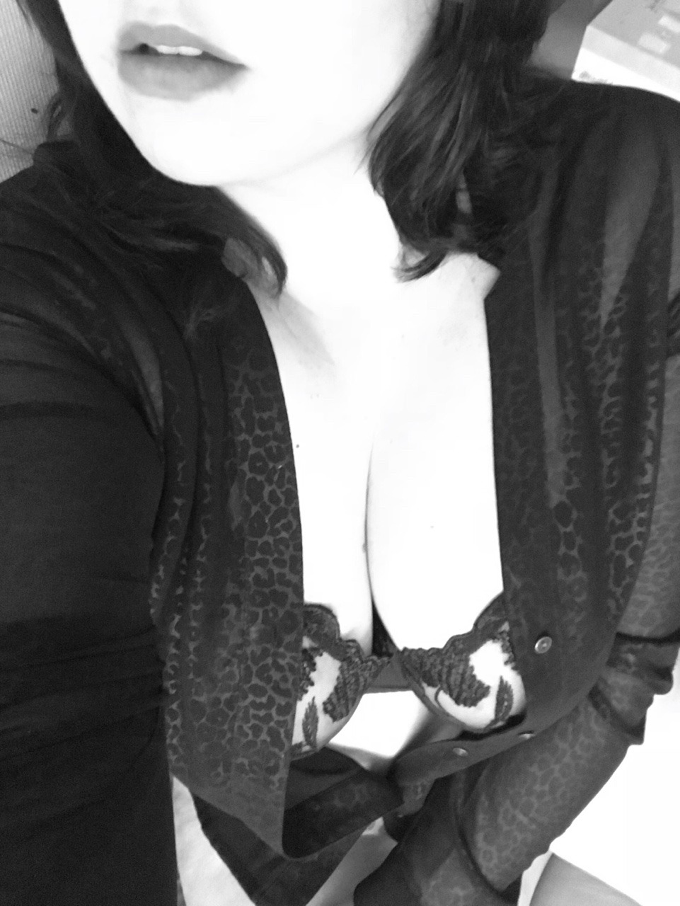 fantasiesofanymph:  Come play with me 💋