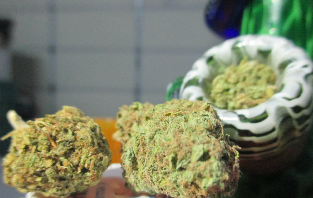 sytanic:  Some beach bum haze and strawberry cough 
