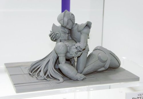 v-o-r-t-a-l: Official Megaman X figurine by MMX manga artist Yoshihiro Iwamoto depicting Zero’s (fir