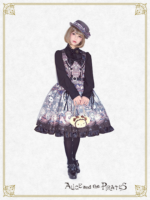 heckyeahlolitafashion:Baby, the Stars Shine Bright / Alice and the PiratesHAPPY PACK 2017
