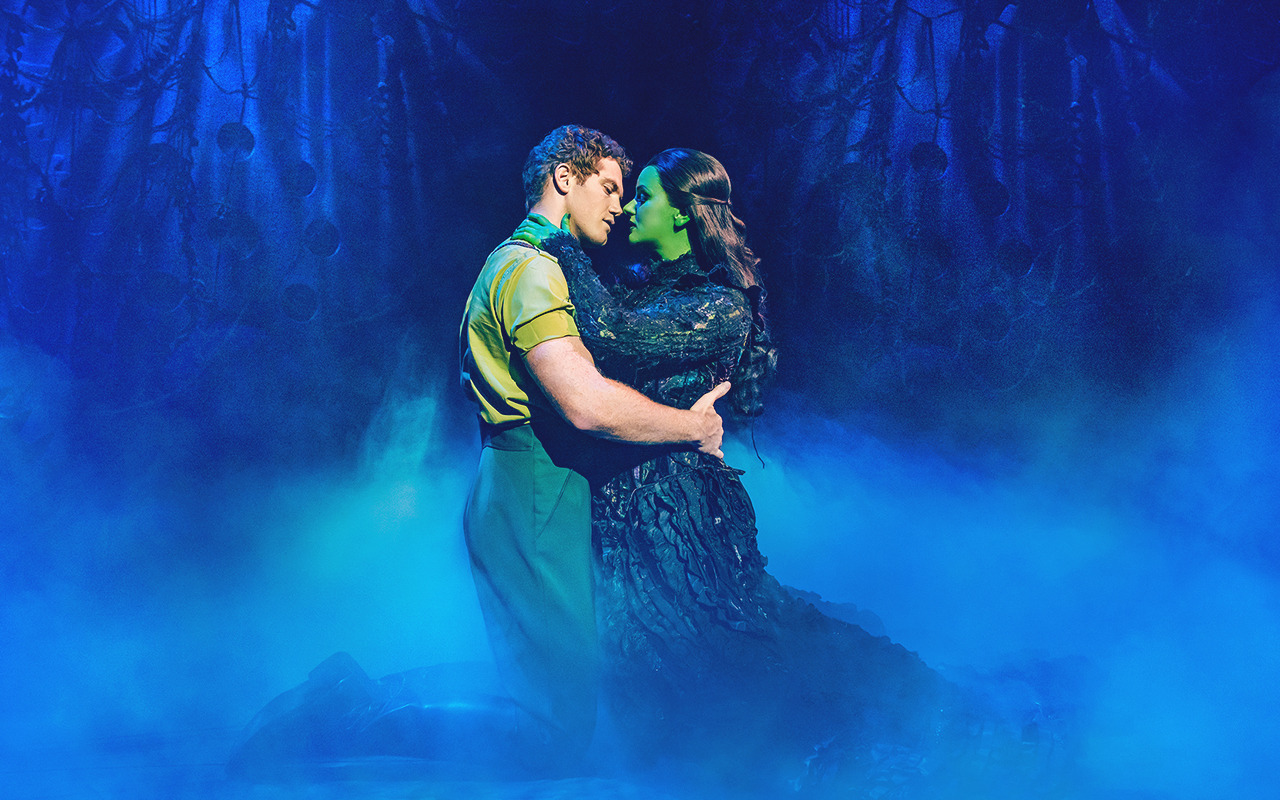 2019Alistair Brammer (Fiyero) &amp; Nikki Bentley (Elphaba)West End Company ...