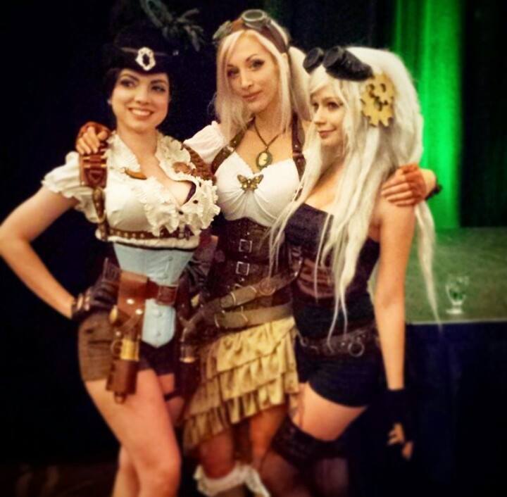 steamguy:  Sarah Hunter, Kato, Rin Here’s a photo I found that was taken Salt City