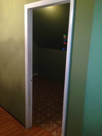 Linden, NJ. $350.00 &ldquo;small room for rent in a attic for a single girl&rdquo; &ldqu