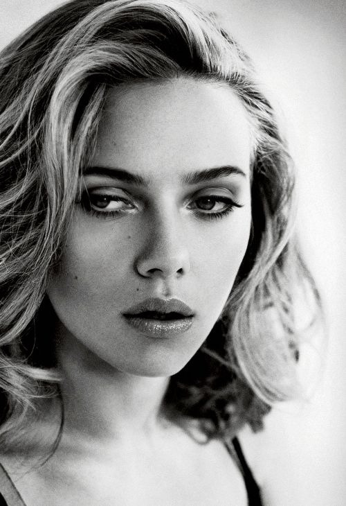 Porn photo starkillerbabes:  Scarlett Johansson| @starkillerbabes