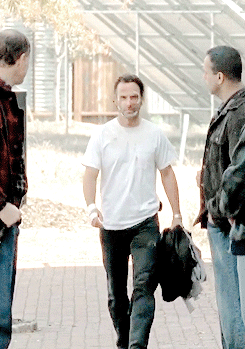 churchofgrimes:  Rick Grimes gifsets [192/?] 