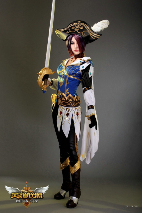 hotcosplaygirl:Cosplay girl http://hotcosplaygirl.tumblr.com/