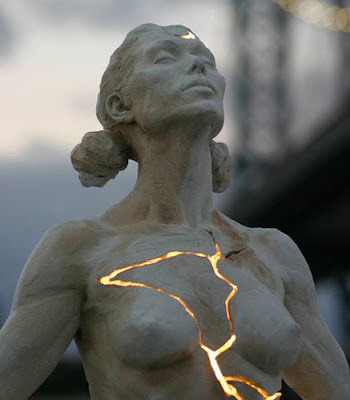 asylum-art-2:   Paige Bradley  Creates Stunning Artwork With Bronze And Electricity 