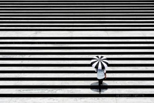 Moisés Rodríguez: A Visual Composer Of Monochromatic Photography