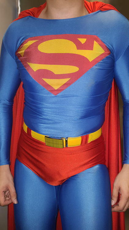 entrancedgay92: supesguy: Superman: Classic Design [July 18, 2020] by Supes Guy Classic Superman cos