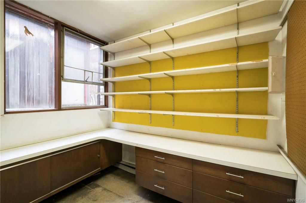 househunting:   $165,000/4 br/2000 sq ft Buffalo, NY   