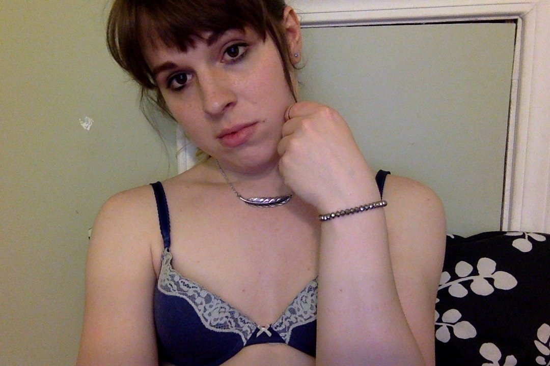 small-gay-witch:  Felt like taking some dirty pics the other night~ 