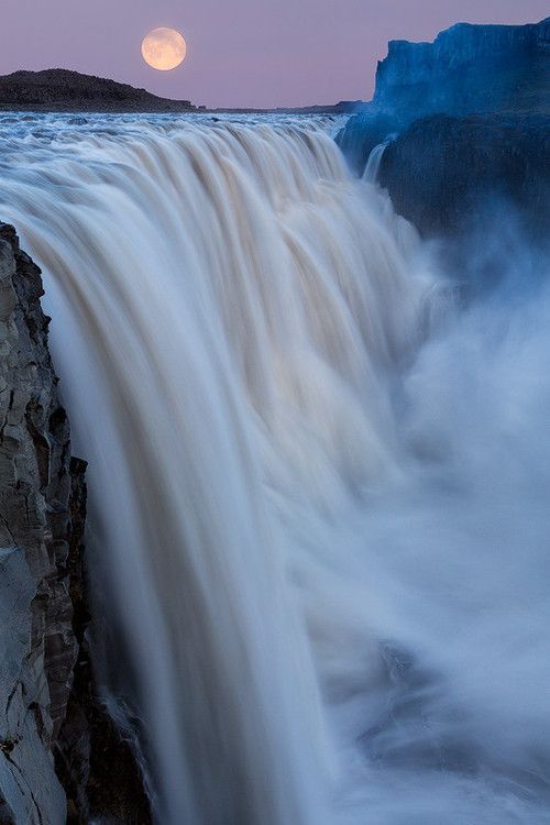 beautymothernature:
“ Dettifoss by Justin share moments
”