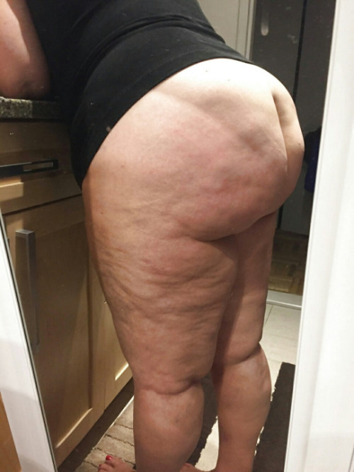 Big fat beautiful granny arse!Find your mature porn pictures