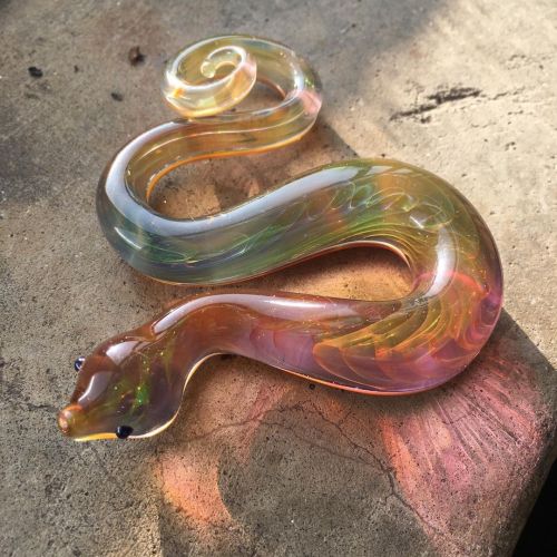 sosuperawesome:Glass SnakesEicher Glass on Etsy 