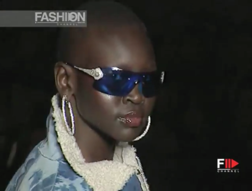 omahyramotafanclub:oluchi onweagba and alek wek @ dior fw 2001