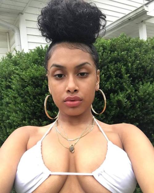 sexyybeauties:  Badnana_