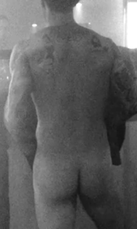 celebsland:  fuck-yeah-male-celebs:  Adam Levine  This is my favorite video of Maroon 5.