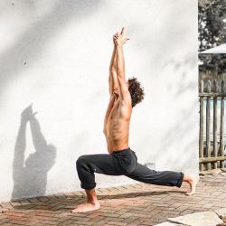 malefeed:  kestyoga: Never fear shadows. They simply mean there’s a light shining nearby. - Ruth Renkel #yoga [x] #kestyoga 