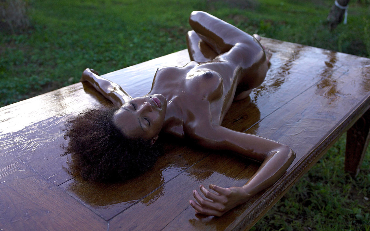 50 Shades Ebony