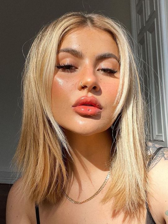 The Contents of Jamie Genevieve’s Makeup Bag Cost £261—Here’s What’s Inside