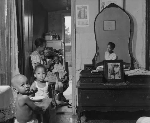 Ella Watson, a government charwoman, with three grandchildren and her adopted daughter, July 1942 - Gordon Parks Nudes & Noises  