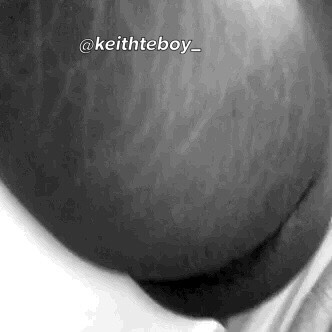 parisdollx:  Stretch marks vibes ✨💦