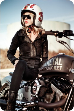 biker-queens:  Biker Queen