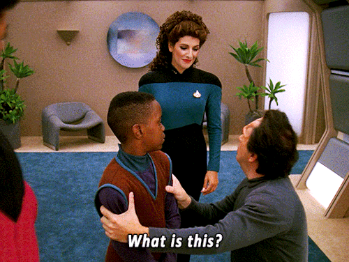 Star Trek TNG | 7.02 Liaisons 