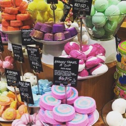 thevegancity:  Love @lushcosmetics !!! 💜Seriously, the BEST brand out there for skin and hair care … period. 🍥🍥🍥Also helps that their products are all 100% vegan and cruelty free. Please support #lushcosmetics they are truly #amazing and