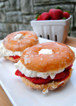 lets-just-eat:  Glazed Donut Strawberry Shortcake