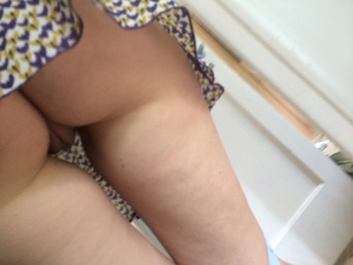 upskirts-dreams:  Some hot upskirts of my sexy wife. I just love her ass and pussy. How do you like her?Billet proposé par http://dirtyclaus.tumblr.com/