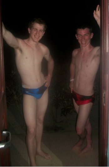 rubbertopboys:  Love this photo two guyâ€™s having Speedo fun!