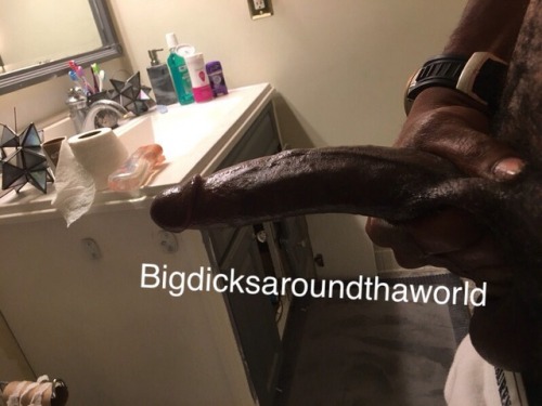 bigdicksaroundthaworld:With and without dreads…..Would u let him fuck….