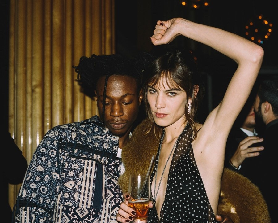 smoke-stungeyes: My aesthetic is these pictures from the Met Gala!!! All photos taken