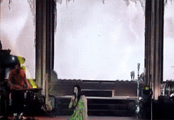 musictowatchboysto:  The Paradise Tour pt. 1                         