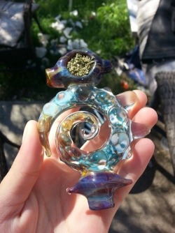 the-stoner-sage:   I adore this bowl   It’s