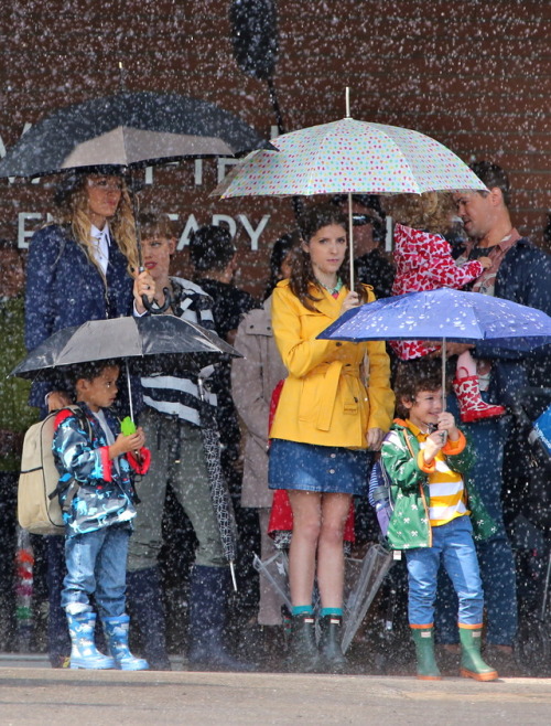 Anna With Blake Lively Filming A Simple Favor